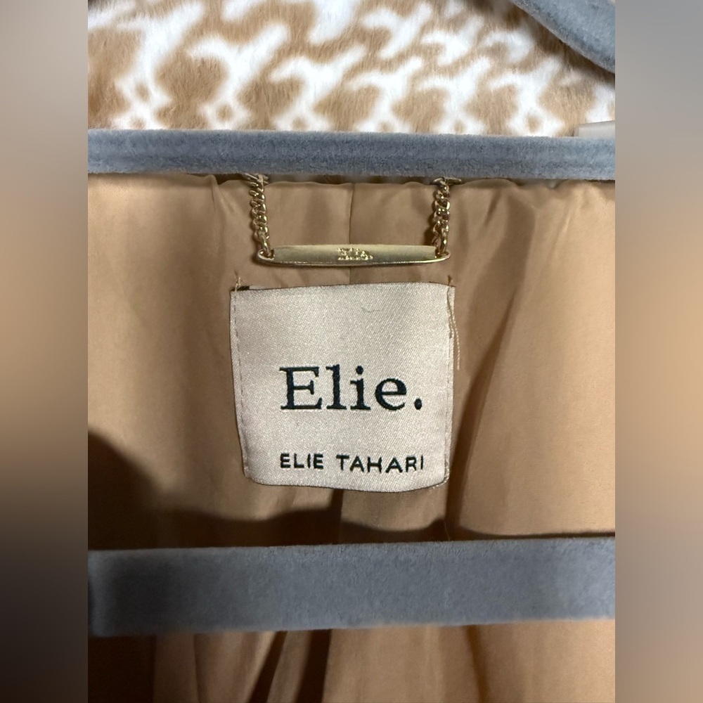 Elie. Elie Tahari Tan and White Houndstooth Faux Fur Double Breasted Jacket L - Picture 6 of 14